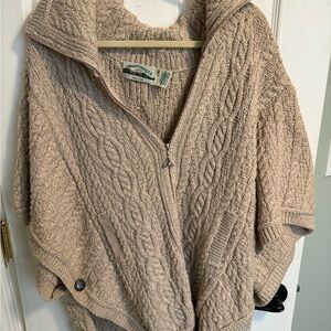 Aran Crafts Wool Poncho  Zip Up Sweater Medium/ Large